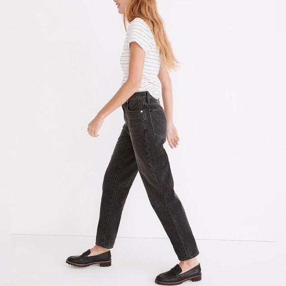 Madewell Baggy Taperer Jeans in Dark Wash - Picture 3 of 8